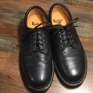 Dr Martens low cut Black 11849 size 11